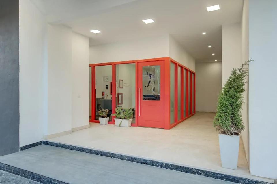 Hotel Town Plaza Pune Bagian luar foto